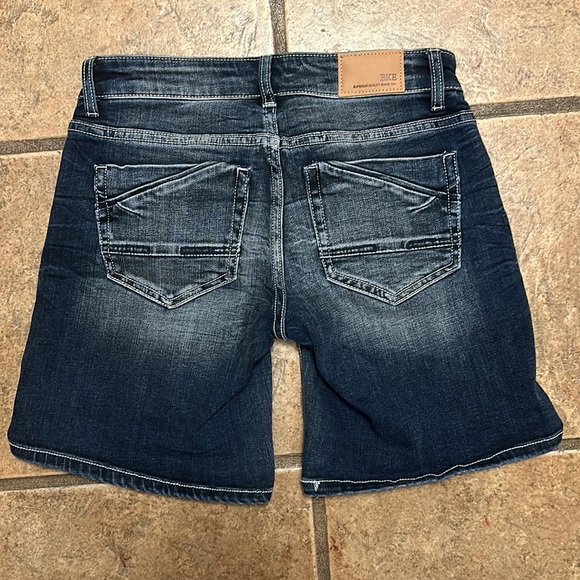BKE Shorts - Picture 2 of 2